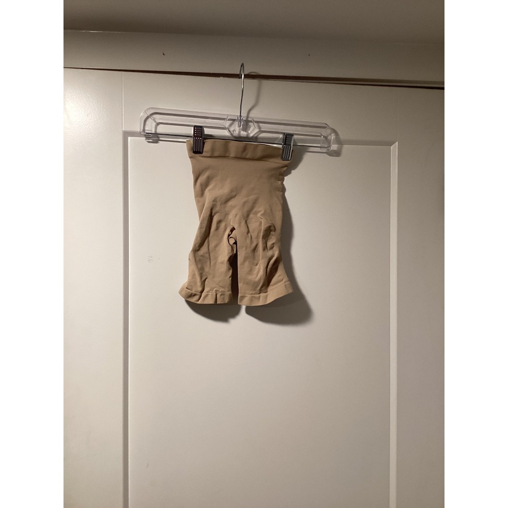 SKIMS Seamless Sculpt Mid Thigh Short Sand Beige Shapewear XS